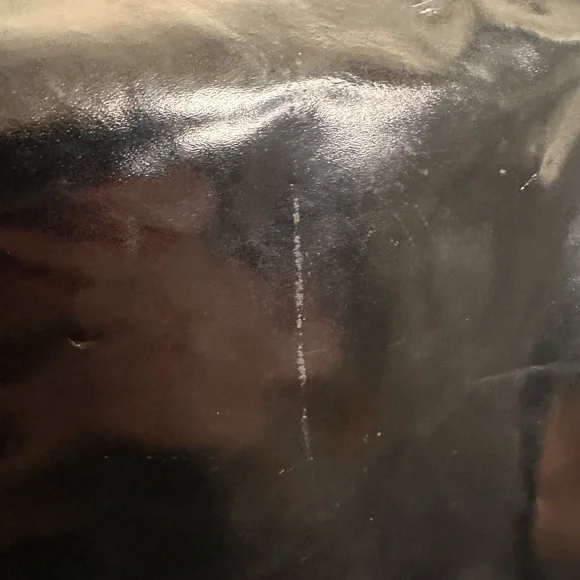 Gucci Elegant Black Patent Leather Bag with Bamboo Handle - Picture 10 of 16